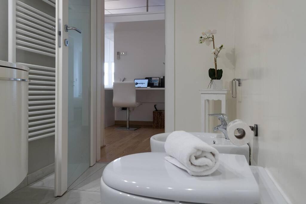 Apartments Trieste Centro I Imbriani 12 Dış mekan fotoğraf
